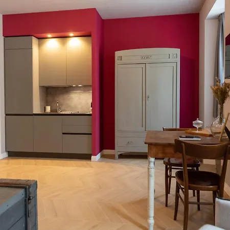 Regina Boutique * Trieste